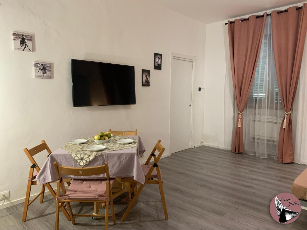 リヴォルノCasa Julkaアパートメント エクステリア 写真